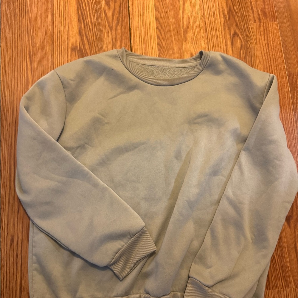 Light green crewneck